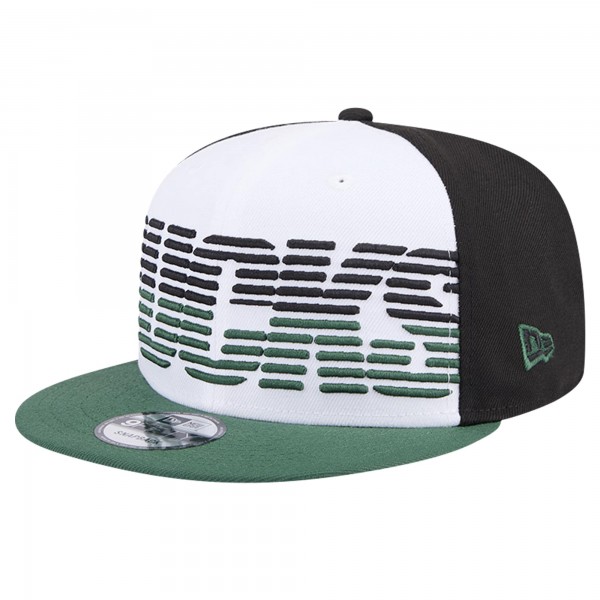 Бейсболка Milwaukee Bucks New Era White/Hunter Green Throwback Gradient Tech Font 9FIFTY