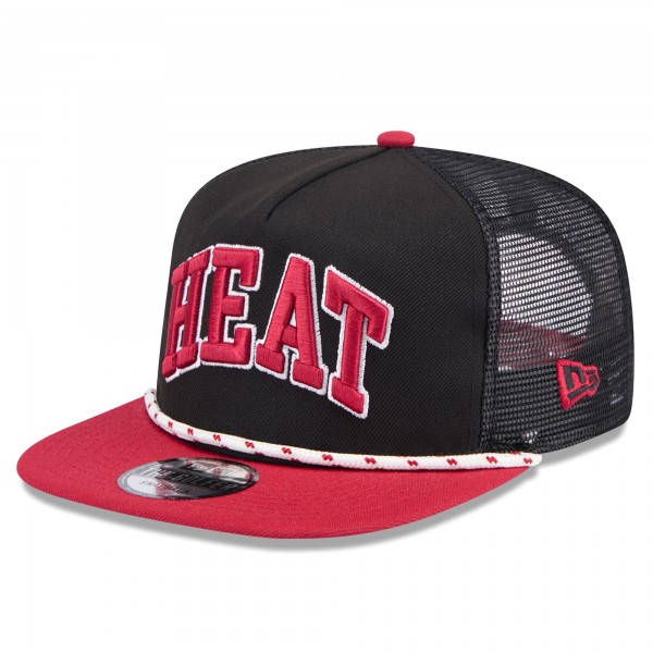 Бейсболка Miami Heat New Era Black/Red Throwback Team Arch Golfer
