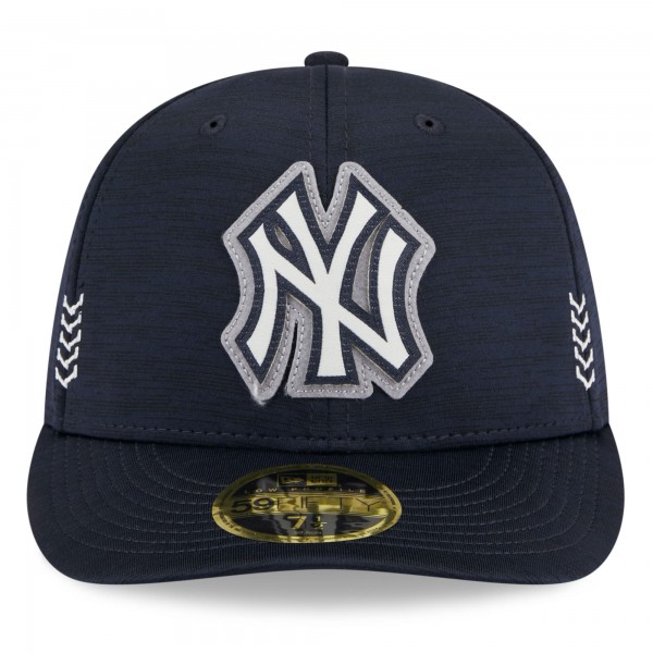 Бейсболка New York Yankees New Era Navy 2024 Clubhouse Low Profile 59FIFTY
