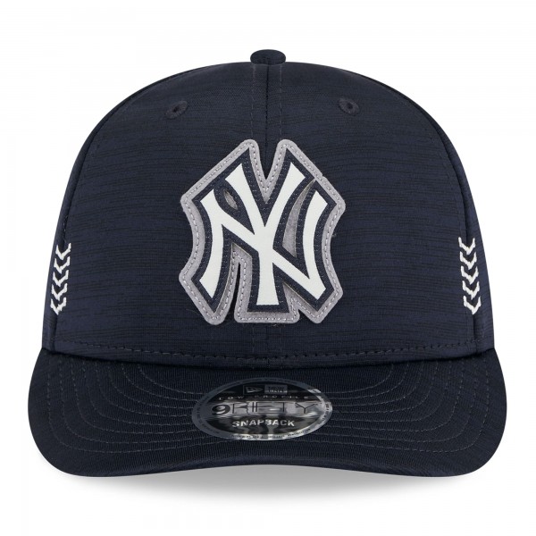 Бейсболка New York Yankees New Era Navy 2024 Clubhouse Low Profile 9FIFTY Snapback