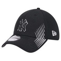 Бейсболка New York Yankees New Era Black Active Dash Mark 39THIRTY