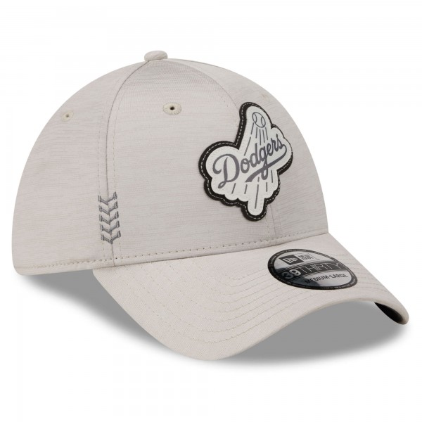 Бейсболка Los Angeles Dodgers New Era Cream 2024 Clubhouse 39THIRTY