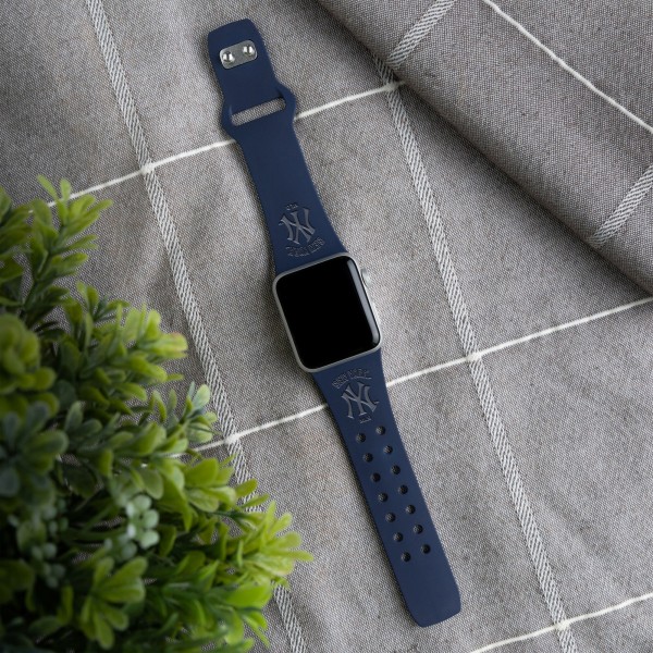 New York Yankees Debossed Silicone Apple Watch Band