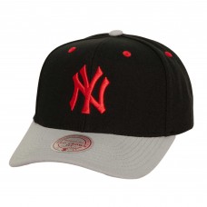 Бейсболка New York Yankees Mitchell & Ness Black Bred Pro