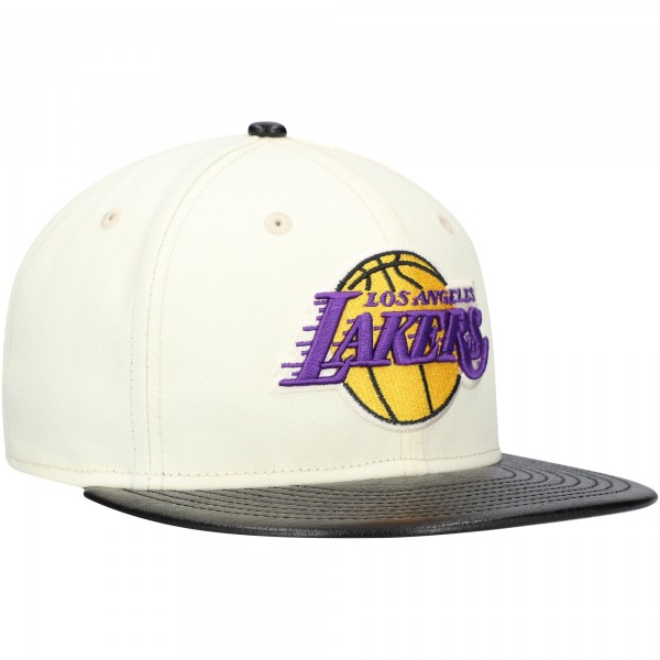 Бейсболка Los Angeles Lakers New Era Faux Leather Visor Two-Tone 59FIFTY - White/Black
