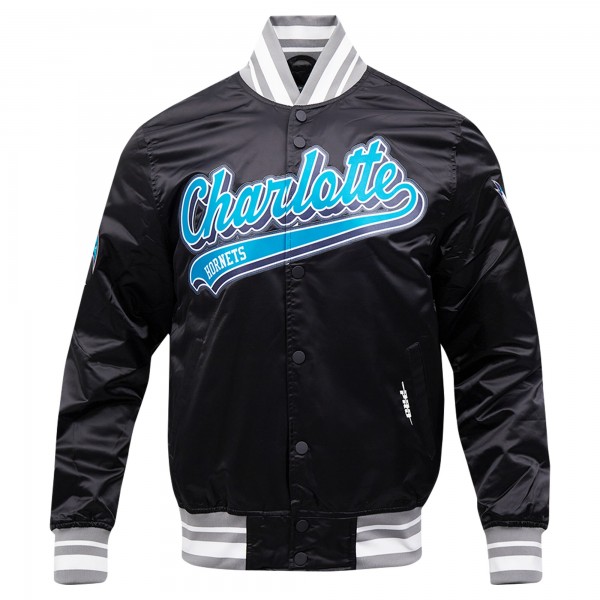 Бомбер Charlotte Hornets Pro Standard Script Tail Full-Snap Satin Varsity - Black