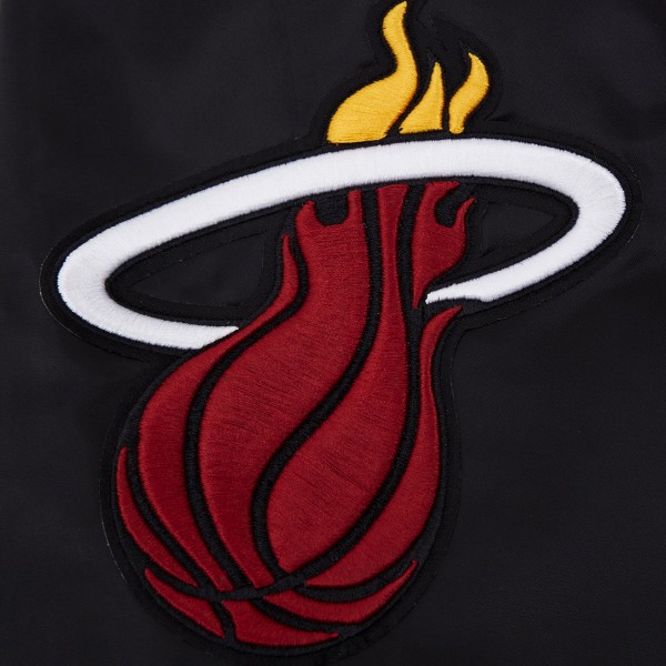 Куртка на кнопках Miami Heat Pro Standard Script Tail Satin Varsity - Black