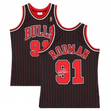 Игровая джерси Dennis Rodman Chicago Bulls Autographed Fanatics Authentic Black Pinstripe Mitchell & Ness 1996-97 Authentic