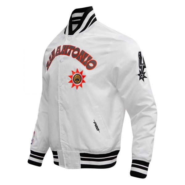 Куртка San Antonio Spurs Pro Standard 2023/24 City Edition Satin - White