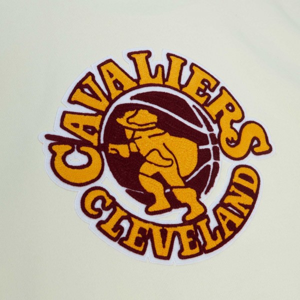 Толстовка Cleveland Cavaliers Mitchell & Ness Chainstitch Felt - Cream
