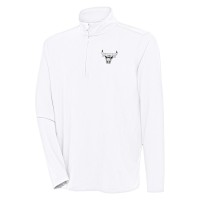 Chicago Bulls Antigua White Hunk Quarter-Zip Top