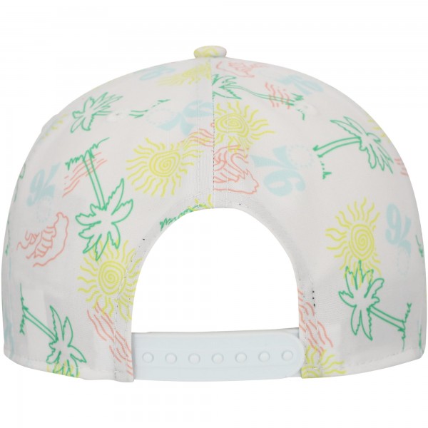 Бейсболка Philadelphia 76ers New Era White Palm Trees and Waves Golfer