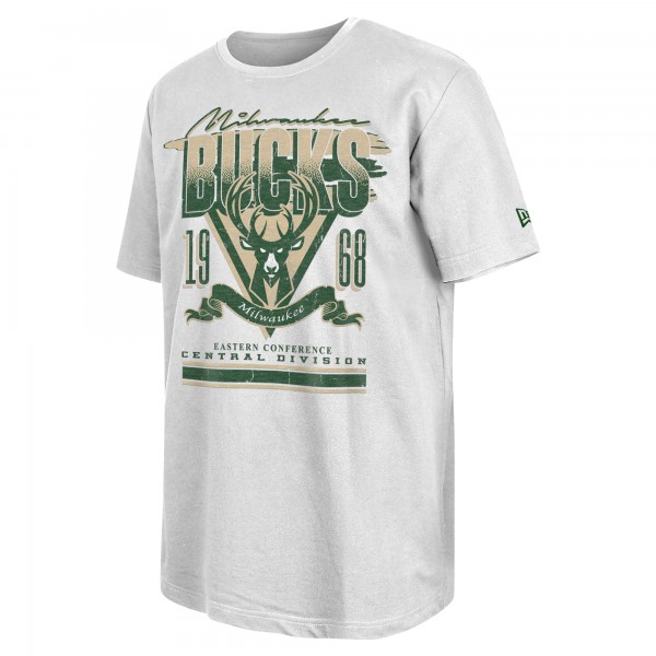 Футболка Milwaukee Bucks New Era Sport Classics Oversized - White
