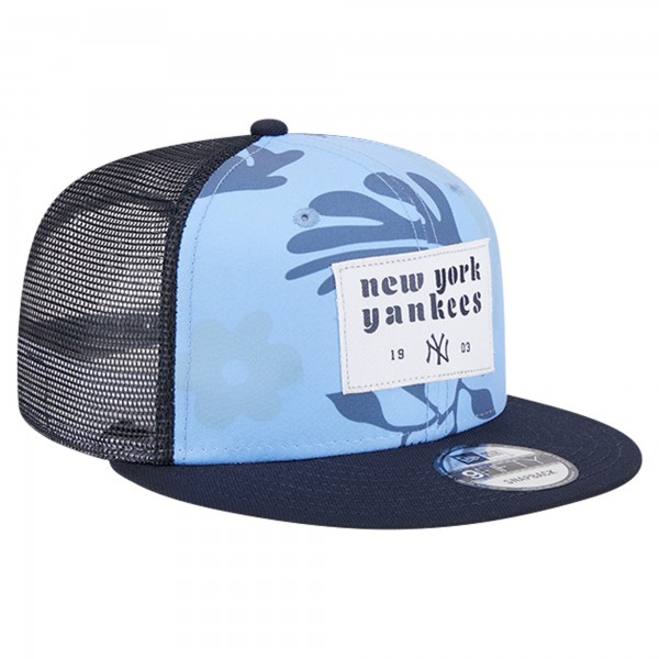 Бейсболка New York Yankees New Era Navy Bikini Bottom Trucker 9FIFTY Snapback
