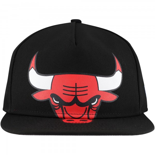 Бейсболка Chicago Bulls New Era Oversized Puff Print Logo Golfer - Black