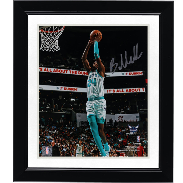 Фото с автографом Brandon Miller Charlotte Hornets Fanatics Authentic 8 x 10 Dunk In White