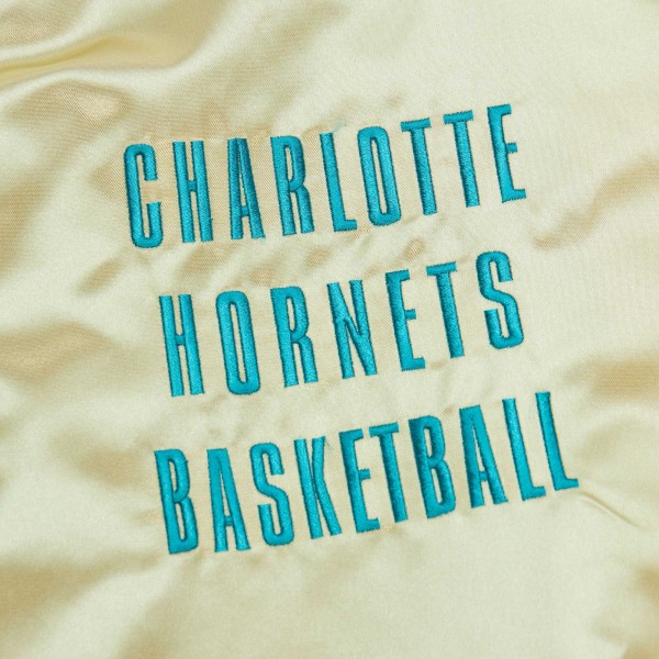 Кофта на молнии Charlotte Hornets Mitchell & Ness Team OG 2.0 Vintage Logo Satin - Gold