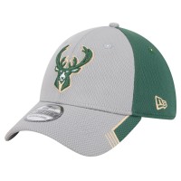 Бейсболка Milwaukee Bucks New Era Gray/Hunter Green Active Trim 39THIRTY