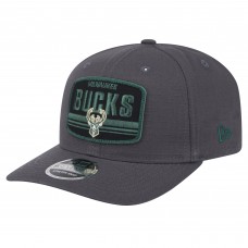 Бейсболка Milwaukee Bucks New Era Graphite Team Elevated Patch 9SEVENTY