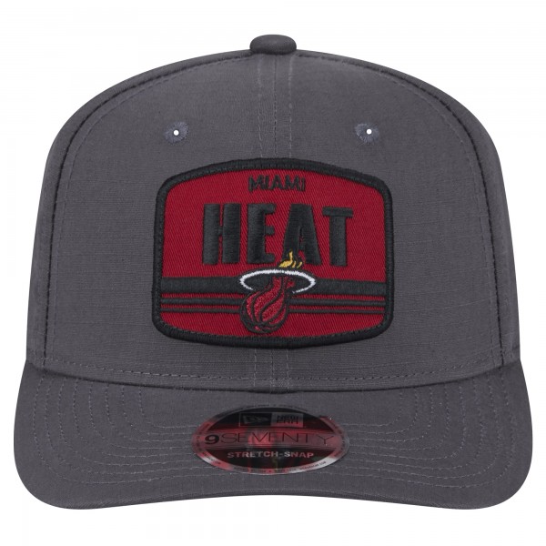 Бейсболка Miami Heat New Era Graphite Team Elevated Patch 9SEVENTY