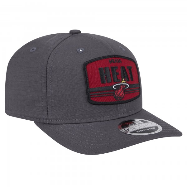 Бейсболка Miami Heat New Era Graphite Team Elevated Patch 9SEVENTY