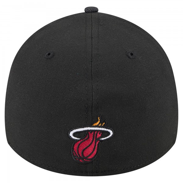 Бейсболка Miami Heat New Era Black Sport Night 39THIRTY