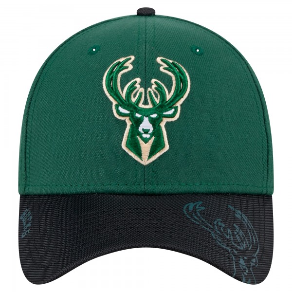 Бейсболка Milwaukee Bucks New Era Hunter Green Sport Night Visor Hit 39THIRTY