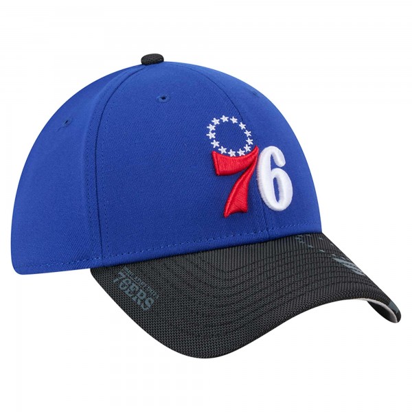 Бейсболка Philadelphia 76ers New Era Royal/Black Sport Night Visor Hit 39THIRTY