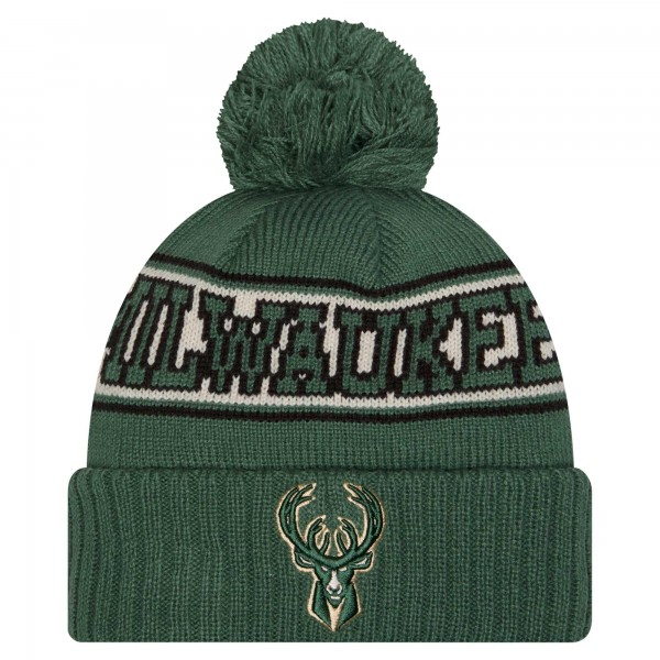 Шапка с помпоном Milwaukee Bucks New Era Hunter Green Throwback Retro Cuffed Knit