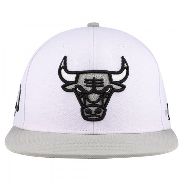Бейсболка Chicago Bulls Mitchell & Ness White Core