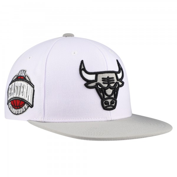 Бейсболка Chicago Bulls Mitchell & Ness White Core