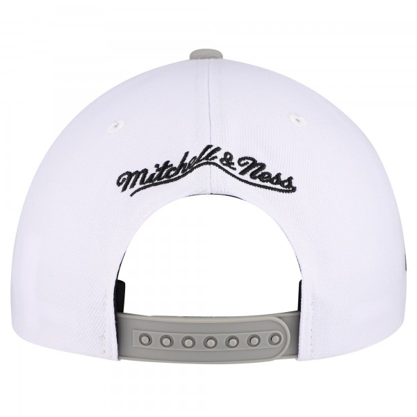 Бейсболка Chicago Bulls Mitchell & Ness White Core