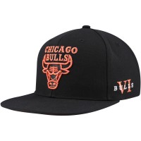 Бейсболка Chicago Bulls Mitchell & Ness Core - Black