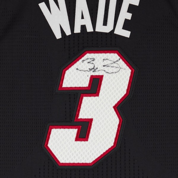 Игровая джерси Dwyane Wade Miami Heat Autographed Fanatics Authentic Black Mitchell & Ness 2012-13 Authentic with 25th Anniversary & NBA Finals Patches