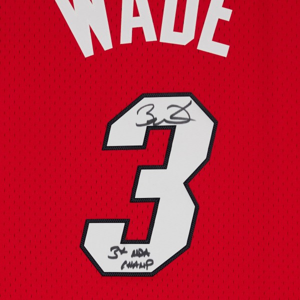 Игровая джерси Dwyane Wade Miami Heat Autographed Fanatics Authentic Red Mitchell & Ness Swingman with 3x NBA Champ Inscription