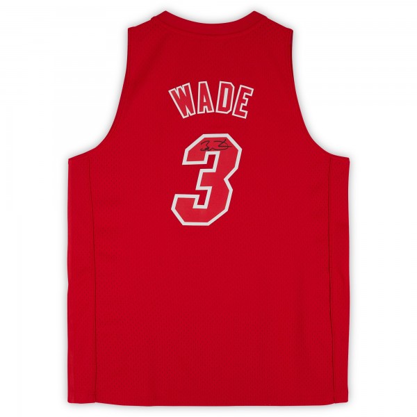 Игровая джерси Dwyane Wade Miami Heat Autographed Fanatics Authentic Red Mitchell & Ness 2012 Christmas Day Swingman