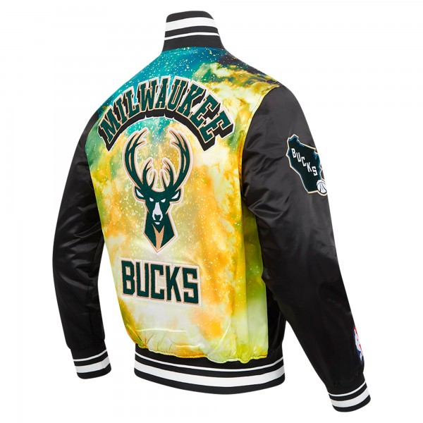 Бомбер Milwaukee Bucks Pro Standard Sublimated Satin - Black