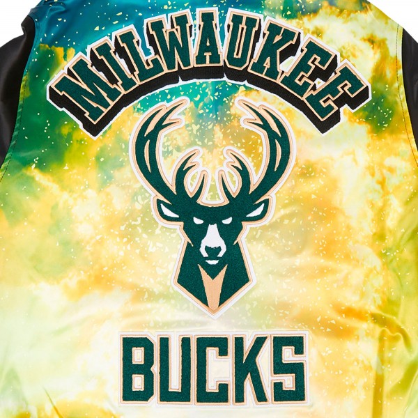 Бомбер Milwaukee Bucks Pro Standard Sublimated Satin - Black