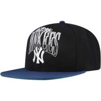 Бейсболка New York Yankees Mitchell & Ness Black Rise Up