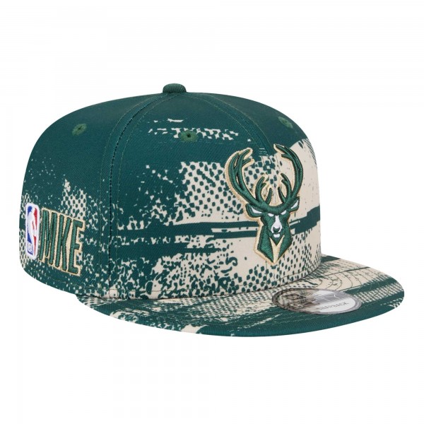 Бейсболка Milwaukee Bucks New Era Hunter Green Tip-Off 9FIFTY