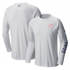 New York Yankees Columbia White Terminal Tackle Long Sleeve T-Shirt