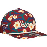 Бейсболка Chicago Bulls New Era Crimson Vacation Floral Golfer