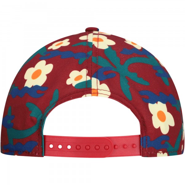 Бейсболка Chicago Bulls New Era Crimson Vacation Floral Golfer