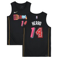 Игровая джерси Tyler Herro Miami Heat Autographed Fanatics Authentic Black Nike Mixtape Edition Swingman