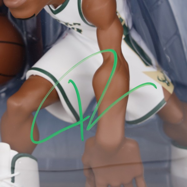 Giannis Antetokounmpo Milwaukee Bucks Autographed Fanatics Authentic smALL-STARS 12 Vinyl Figurine