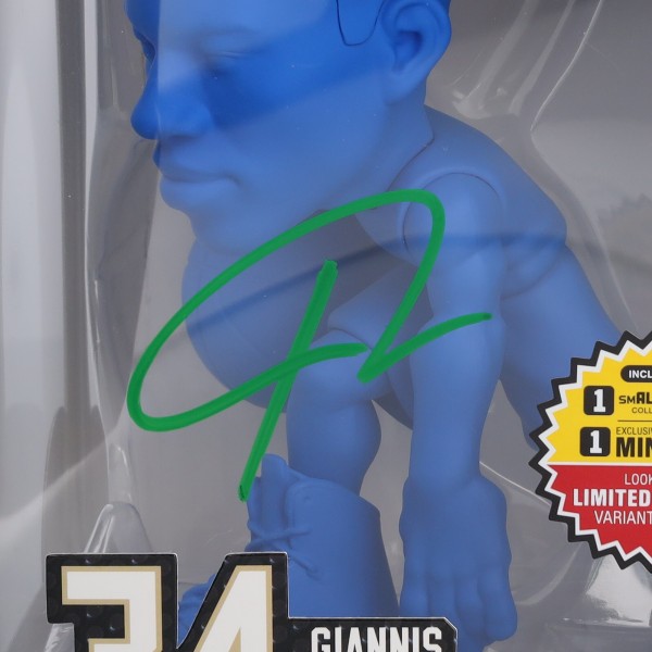 Giannis Antetokounmpo Milwaukee Bucks Autographed Fanatics Authentic smALL-STARS Blue Chase Variant 6 Vinyl Figurine