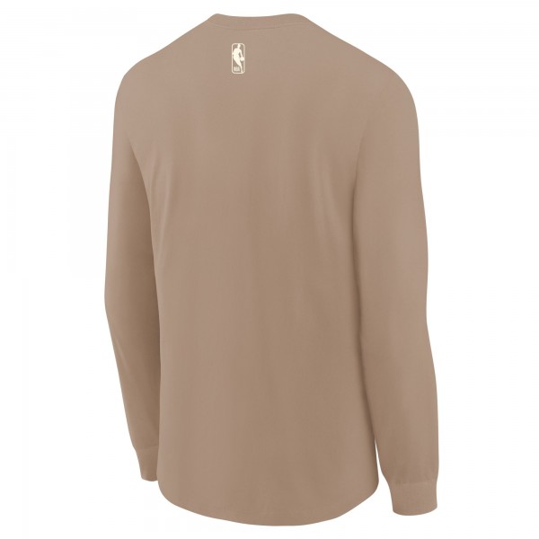 Футболка с длинным рукавом Youth Chicago Bulls Nike Tan 2024/25 City Edition Wordmark Performance