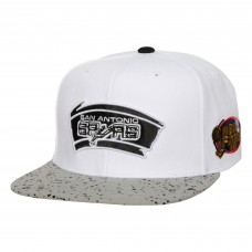 Бейсболка San Antonio Spurs Mitchell & Ness Hardwood Classics Cement Top – White