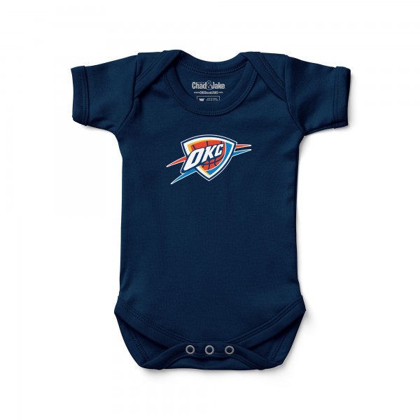 Newborn & Малышам Oklahoma City Thunder Chad & Jake Navy Primary Logo Bodysuit