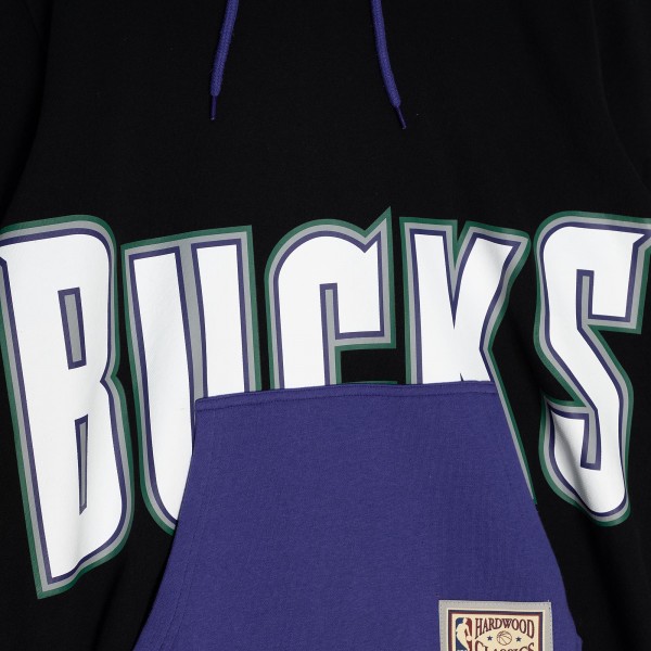 Milwaukee Bucks Mitchell & Ness Black Hardwood Classics Big Face 5.0 Pullover Hoodie